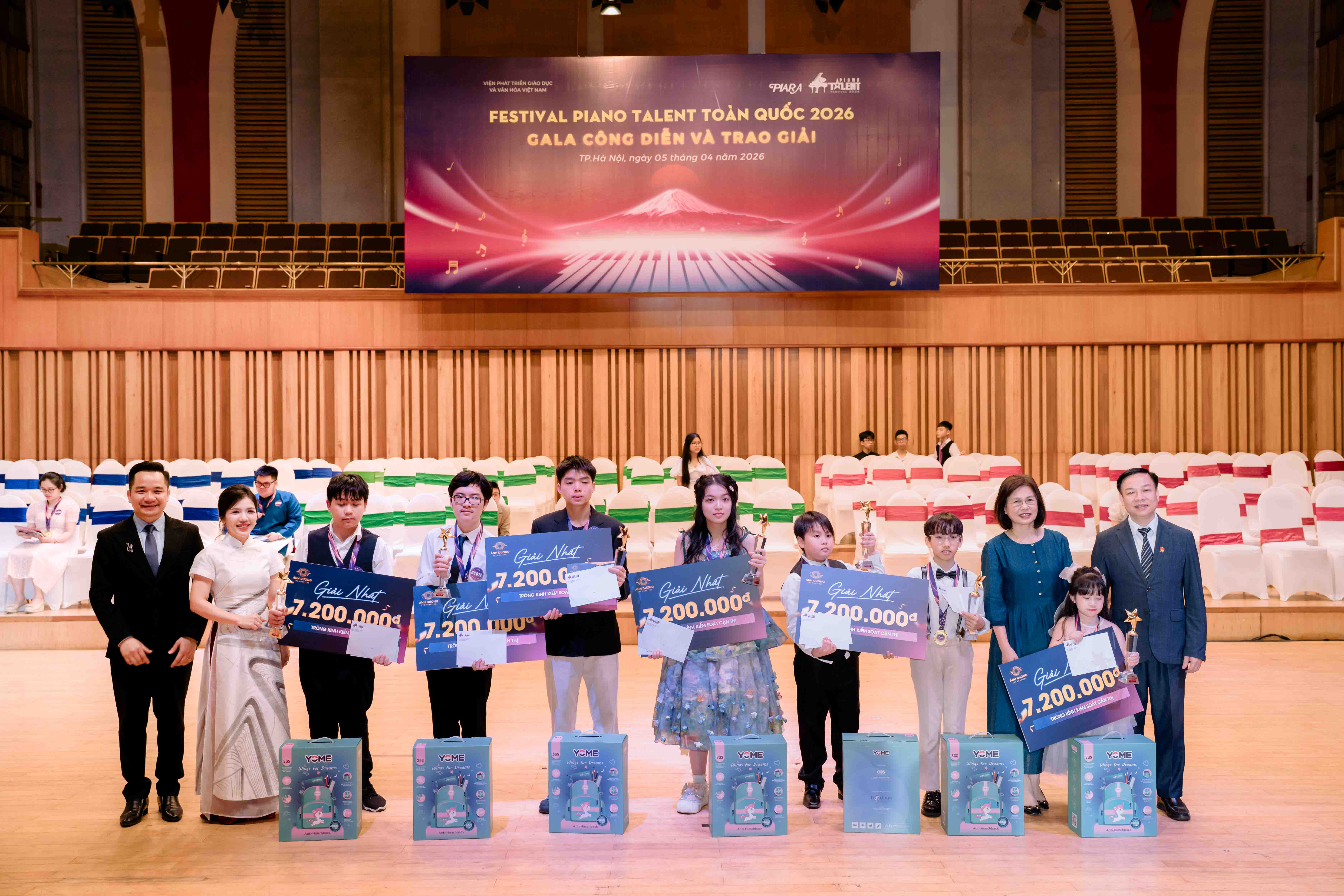 Trao 13 cúp vinh danh các tài năng trẻ tại Festival Piano Talent toàn quốc